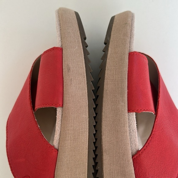Vionic Hayden Red Leather Wedge Platform Slides Sandals Size 8.5 - Picture 4 of 13